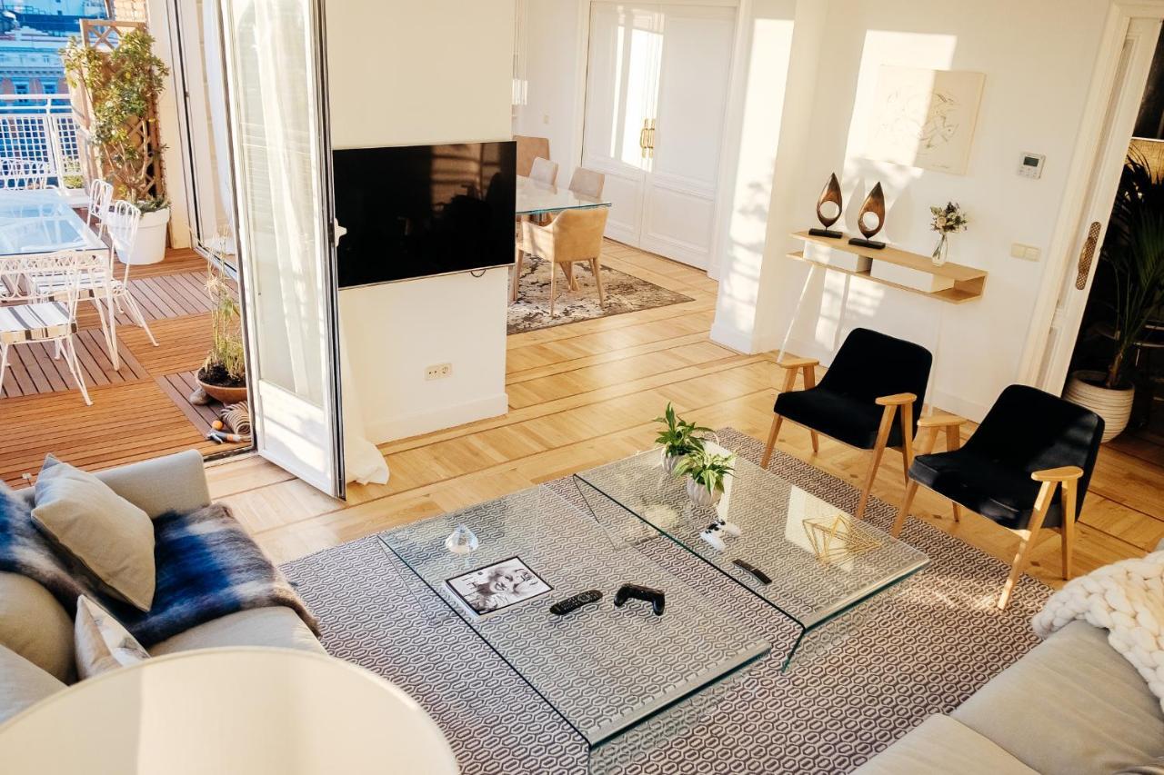 Pangsapuri 300 m² dengan 5 bilik tidur dan 4 bilik mandi peribadi di Salamanca Madrid Luaran gambar