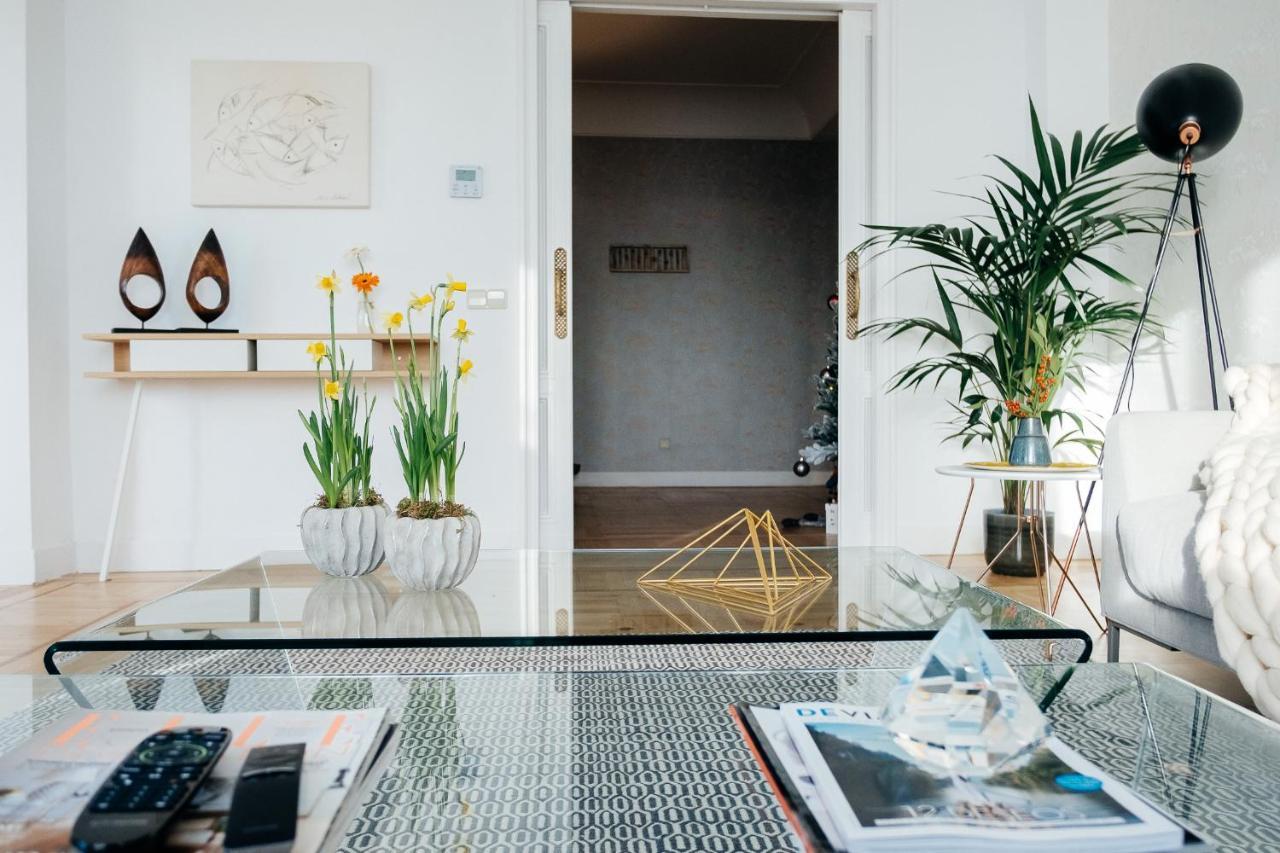 Pangsapuri 300 m² dengan 5 bilik tidur dan 4 bilik mandi peribadi di Salamanca Madrid Luaran gambar